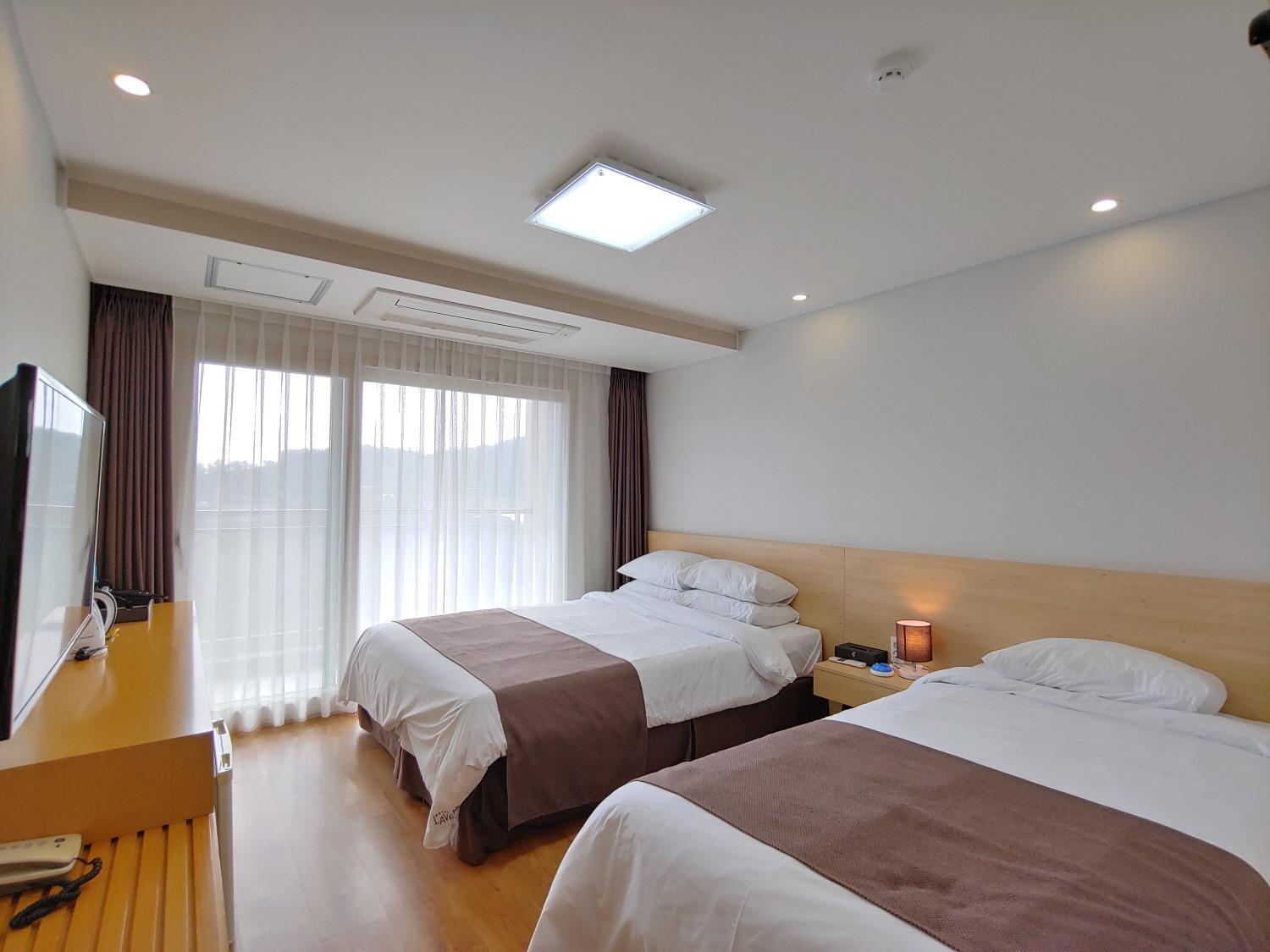 Jeju Lavender Hotel Seogwipo Exterior photo